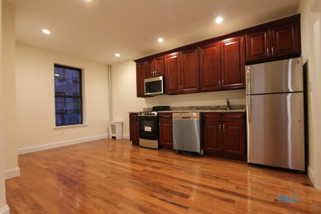 Foto principal - 66 Vermilyea Ave