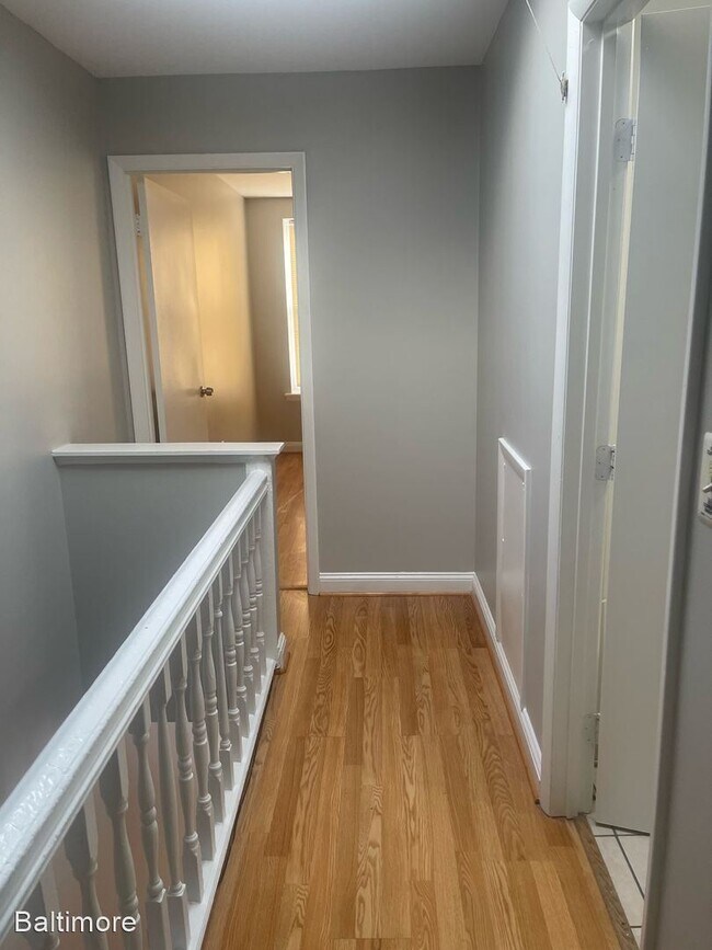 Building Photo - 3 br, 1 bath House - 406 N. Port St.