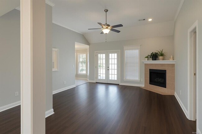 Foto del edificio - 541 Summertime Pkwy