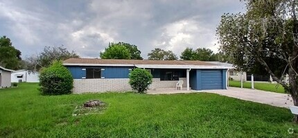 Building Photo - 10079 SW 89th Ct