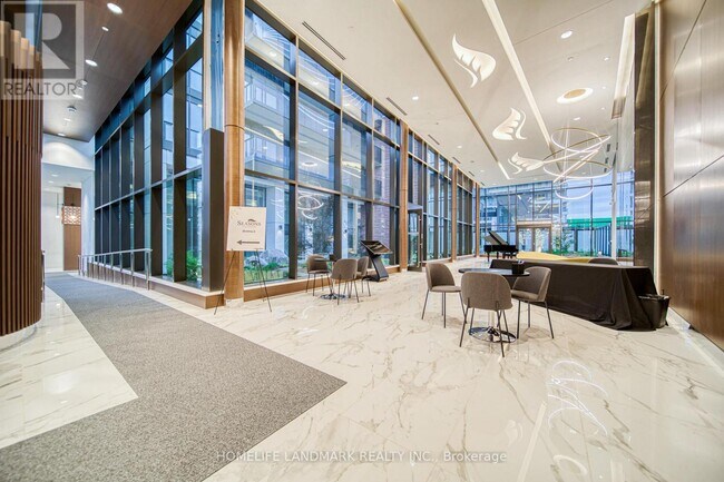 Photo du bâtiment - 85-2885 McMahon Dr