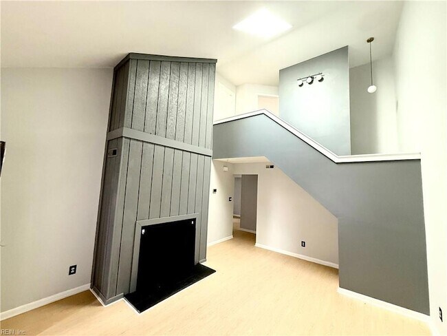 Foto del edificio - 579 Ayrshire Way