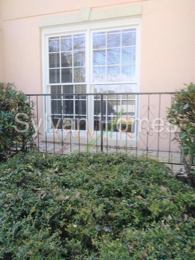 Foto del edificio - 2559 Bryan Cir