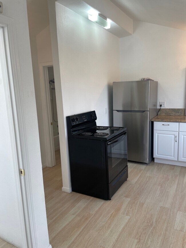 Foto del edificio - 4026 Coleman Ave