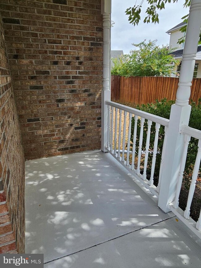 Building Photo - 202 Cool Spring Dr