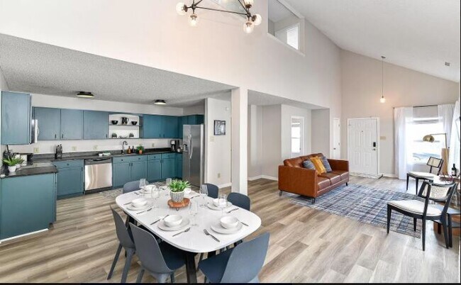 Building Photo - 14420 Black Farm Dr