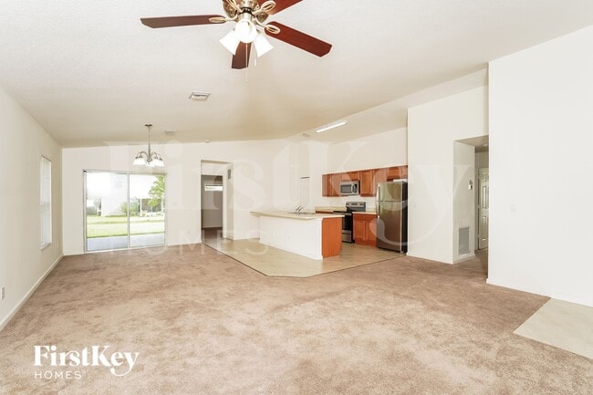 Foto del edificio - 1481 SW Kamchatka Ave