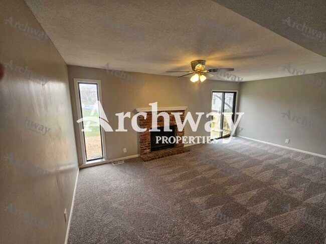 Building Photo - 1267 Petzold Dr