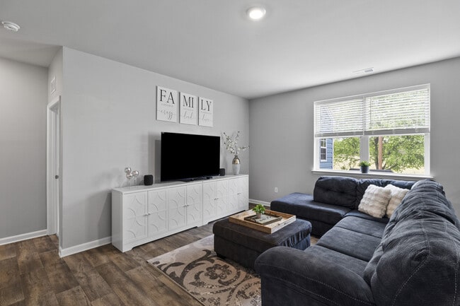 Building Photo - 20576 Smithfield Cir