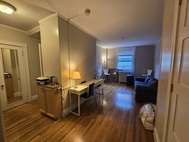 Foto del edificio - 24 Beacon St