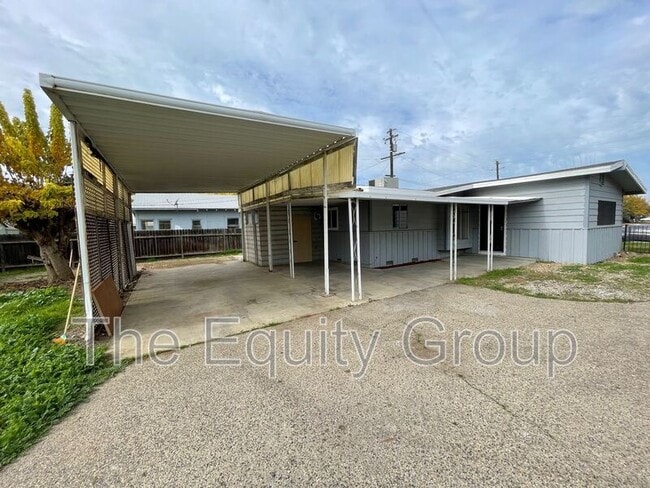 Foto del edificio - 856 W Chestnut St