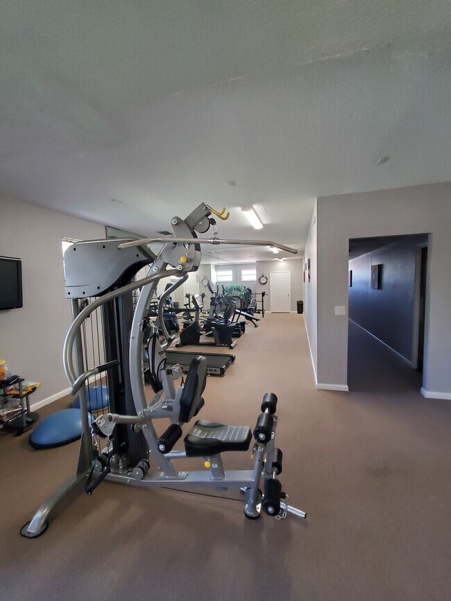 500 Executive Center Dr Unit 5, West Palm Beach, FL 33401 Condo for