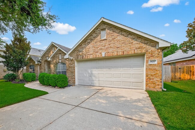 Building Photo - 7527 Rain Meadow Ln