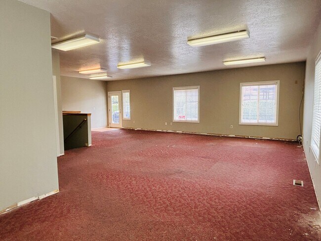 Foto del edificio - 40 W 1250 N