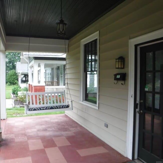 Building Photo - 437 Clanton Ave