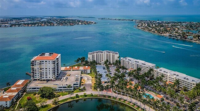 Foto del edificio - 6105 Bahia Del Mar Cir