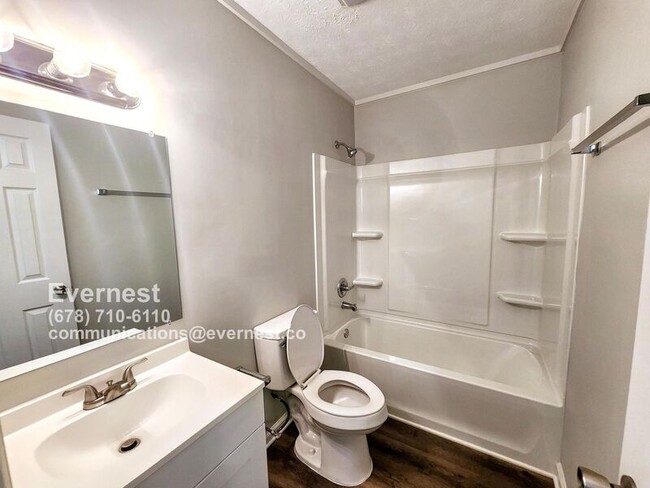 Building Photo - 313 Stokes St