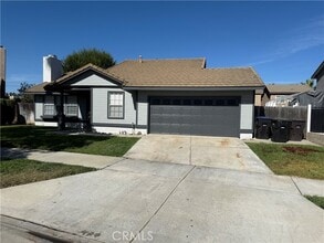 Building Photo - 6275 Meadowbrook Ln