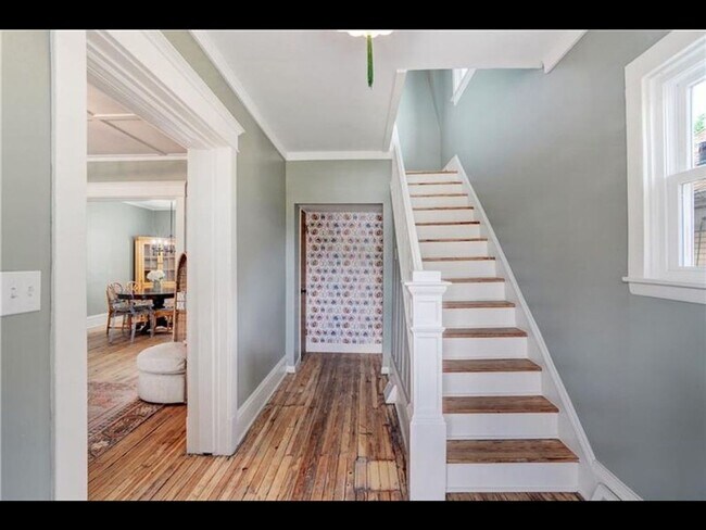 Foto del edificio - 1124 Bellaire Ave