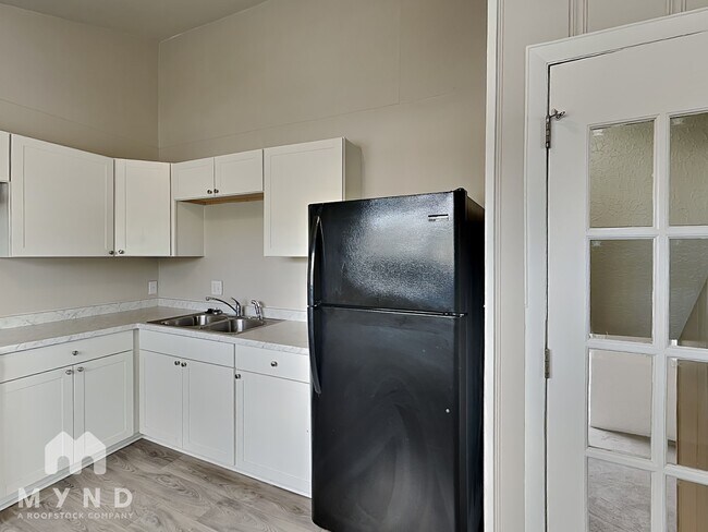 Foto del edificio - 4140 Dixie Ct