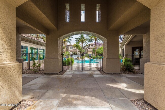 Building Photo - 3236 E Chandler Blvd