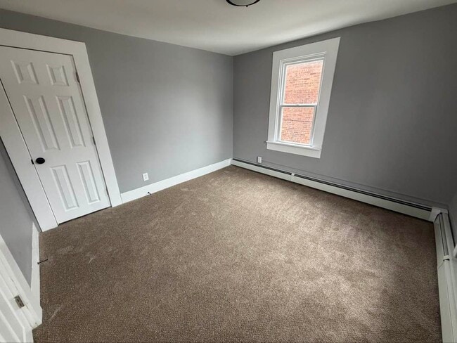 Building Photo - 2 Monteleone Pl