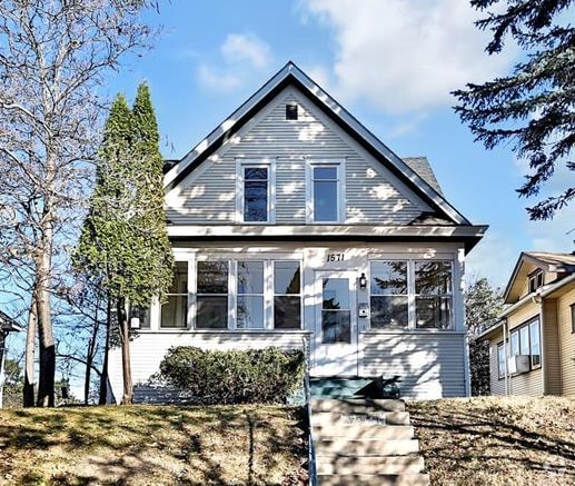 Building Photo - 1571 7th St E
