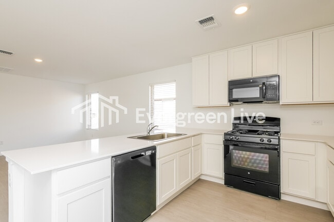 Foto del edificio - 12524 Huntington Rdg Wy