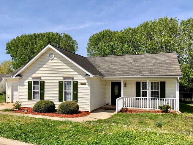 Building Photo - 1815 Ardenton Dr