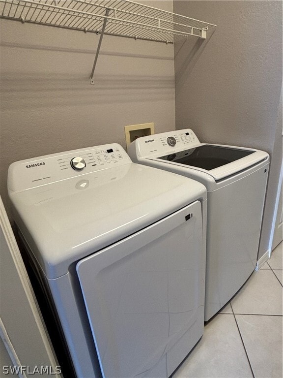 Building Photo - 2210 Grove Dr