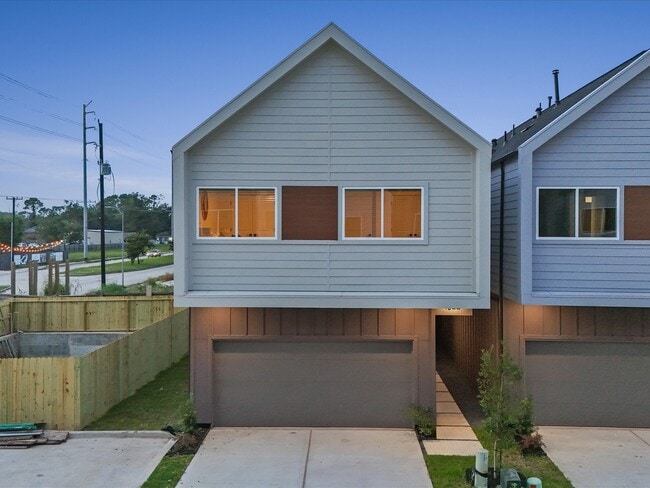 Building Photo - 1019 Upside Wheatley Ln