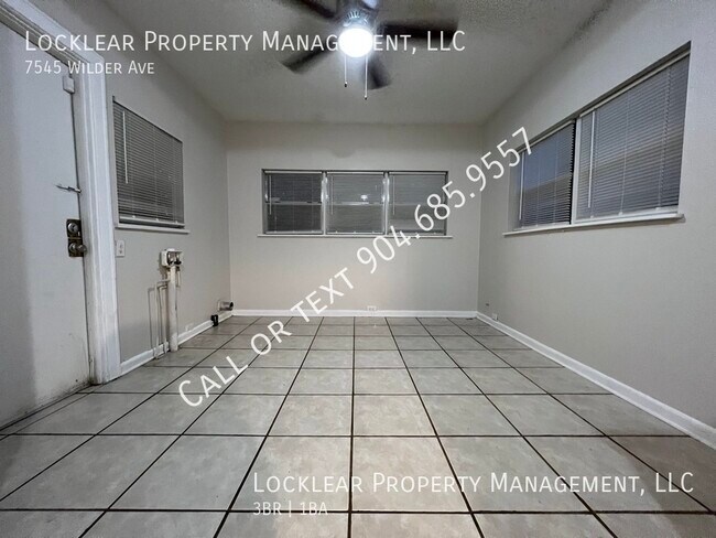 Building Photo - Discover the charm of this 3 bedroom, 1 ba...