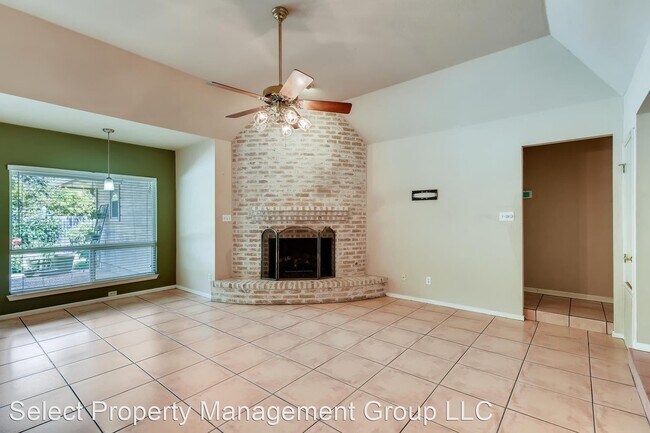 Building Photo - 4 br, 2 bath House - 1215 Timber Bay St