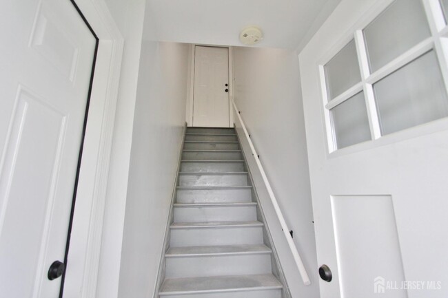 Foto del edificio - 520 Hamilton Blvd