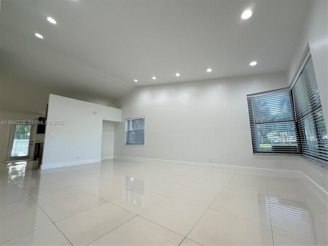 Building Photo - 3150 NW 94th Ave