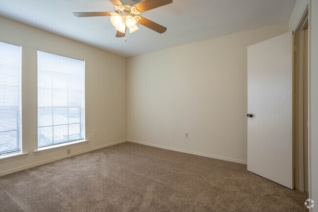1HAB, 1BA - 698 ft² - Banita Creek Apartments