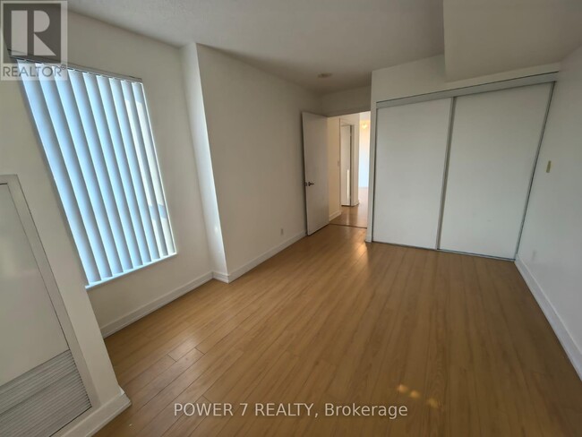 Building Photo - 38-2338 Lee Centre Dr