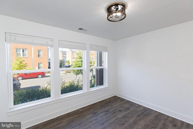 Building Photo - 1209 Wynton Pl NE
