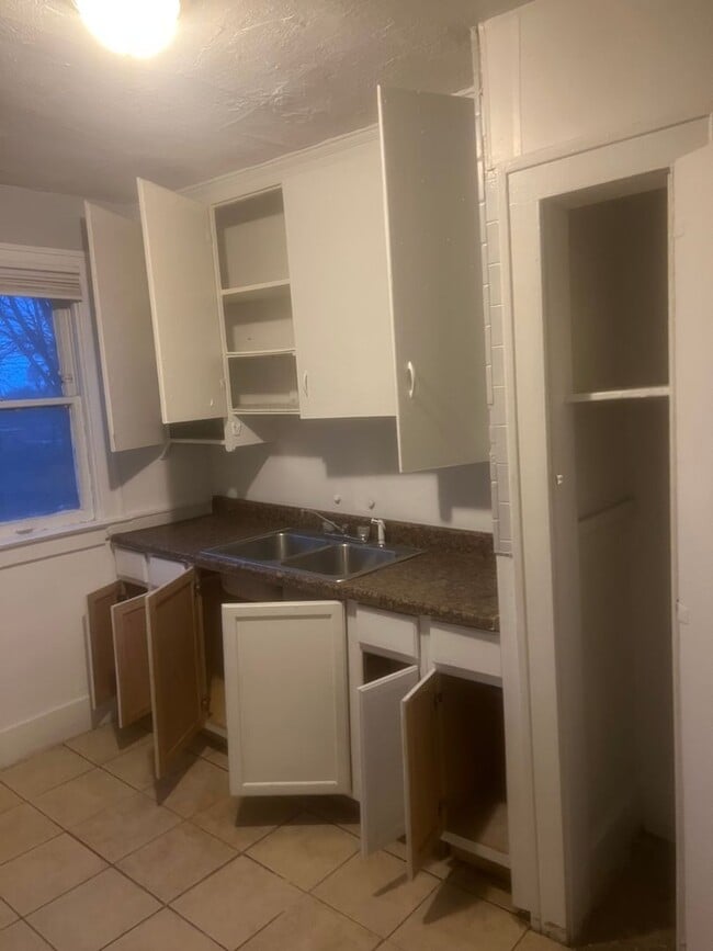 Foto del edificio - 16233 Indiana St