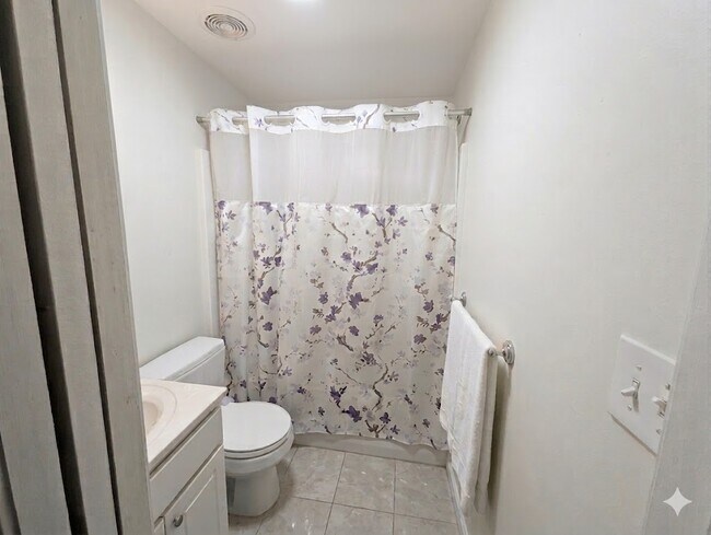 Foto del edificio - 1054 Cambridge St