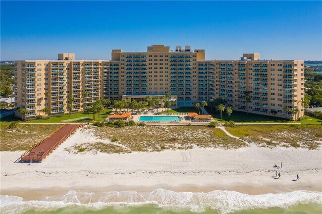 Foto del edificio - 880 Mandalay Ave