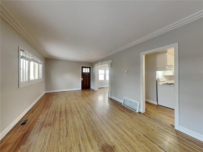 Foto del edificio - 3610 Oakdale Ave N