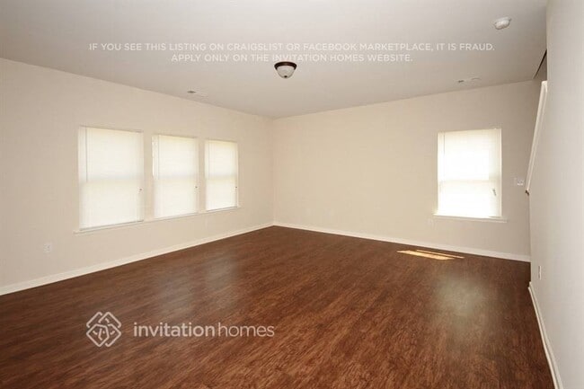 Building Photo - 3280 Franklin St