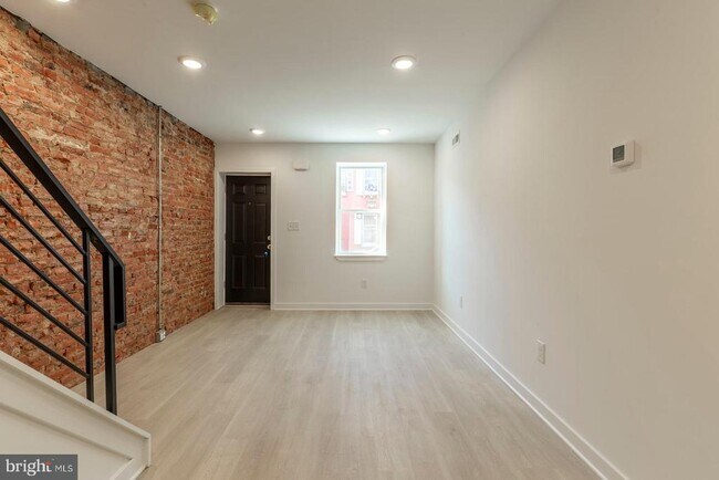 Building Photo - 2531 N Lee St