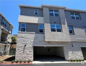 Building Photo - 3525 Indigo Privado