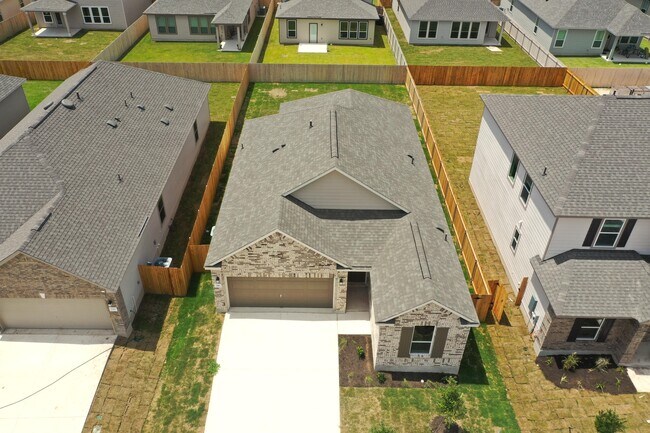 Foto del edificio - 216 Skipping Stone Run