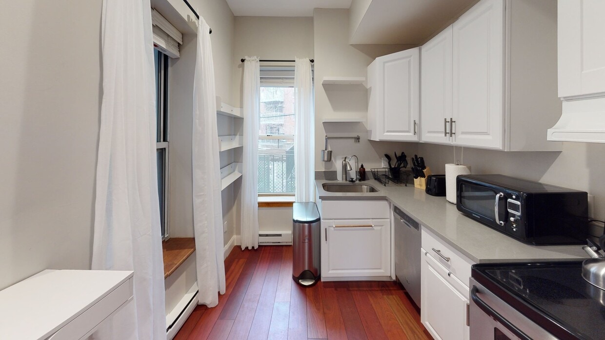 Photo - 121 Salem St Apartment