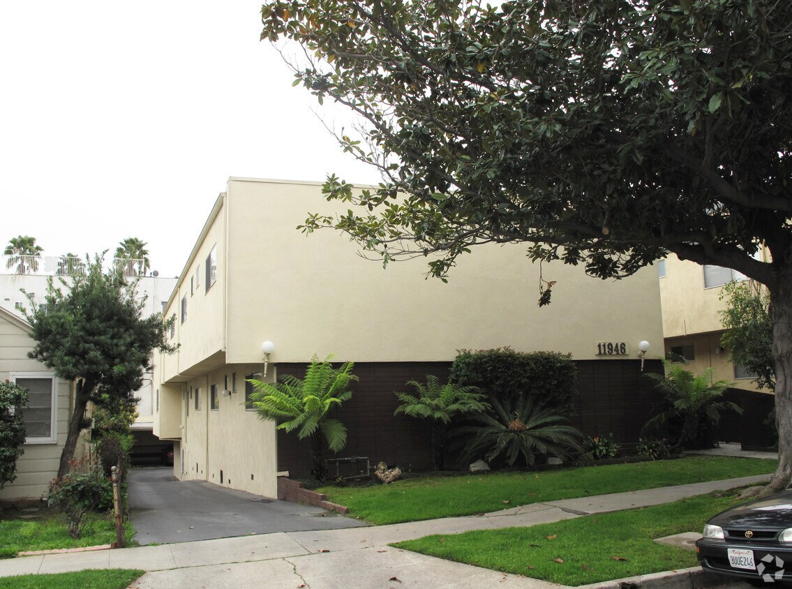 11946 Kiowa Ave, Los Angeles, CA 90049 Apartments in Los Angeles, CA