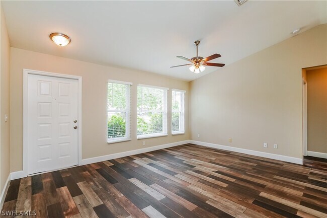 Foto del edificio - 501 SE 17th Terrace