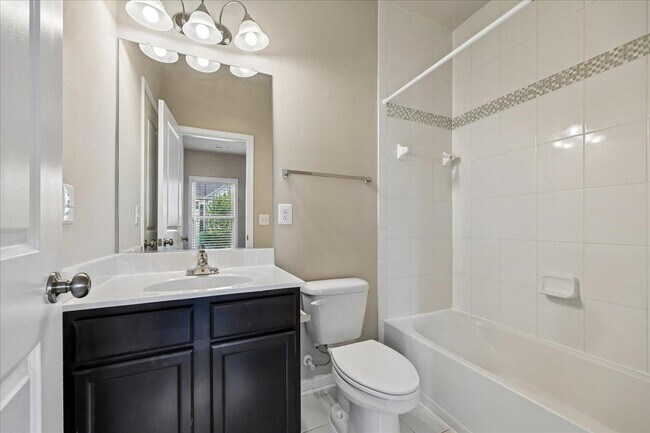 Foto del edificio - 14319 Potomac Heights Ln